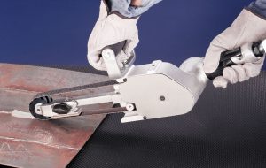 Dynabrade Druckluft- und Elektrobandschleifer Typ 11476